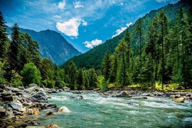 Kasol Kheerganga Trek Package from Delhi
